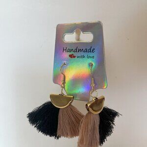 Black & Tan Fan Earrings